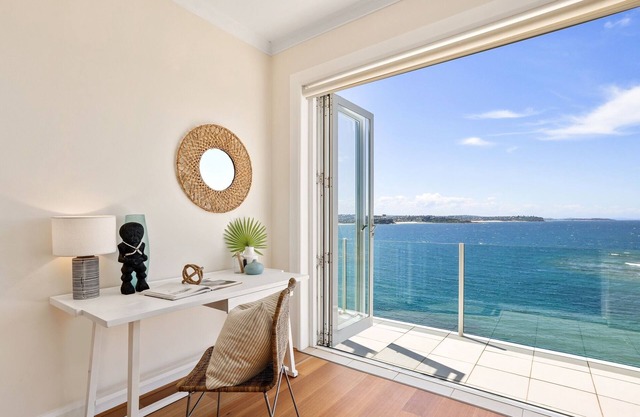 Stunning Ocean Front Manly, Shelly Beach