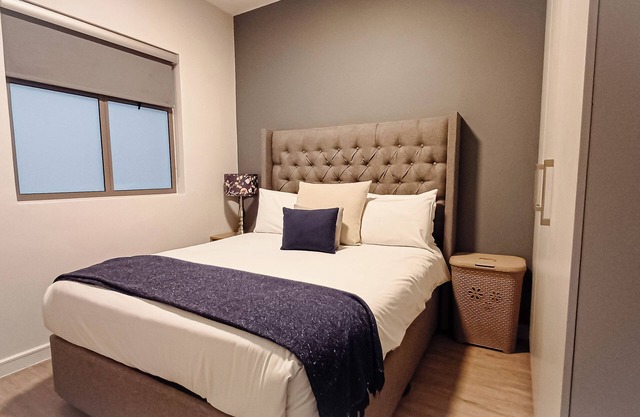 Stunning One Bedroom In Rosebank