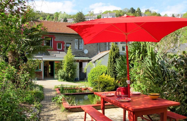 Stunning private villa for 4 people with WIFI, TV, patio and parking