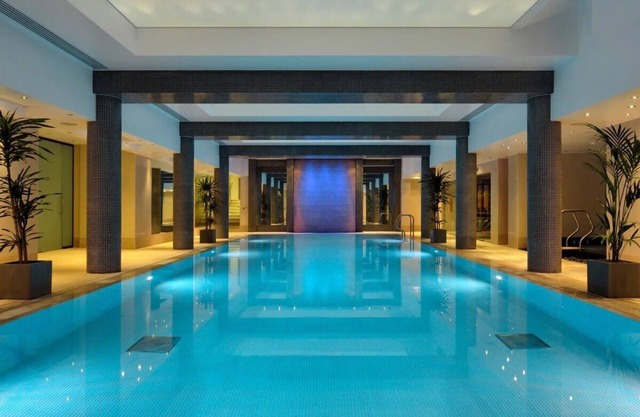 Stunning & Private Studio with Great Location