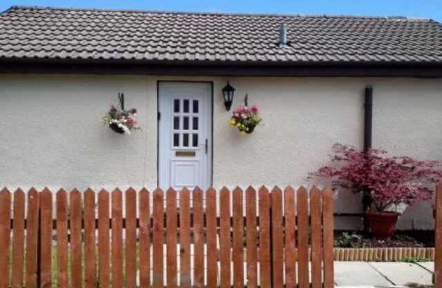 Stunning private villa for 2 people with WIFI, TV, pets allowed and parking