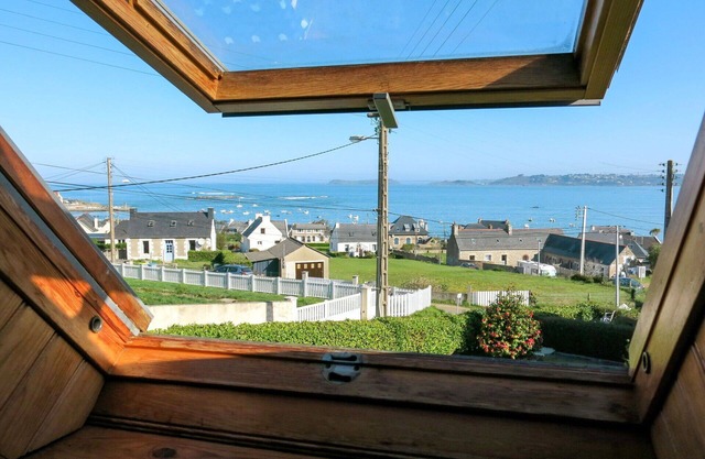 Stunning private villa for 4 people with terrace and parking
