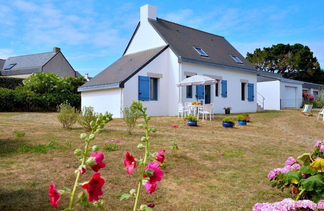 Stunning private villa for 4 people with WIFI, TV, patio, pets allowed and parking