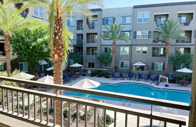Stunning Resort Apt | Gym | Pool | Desert Ridge