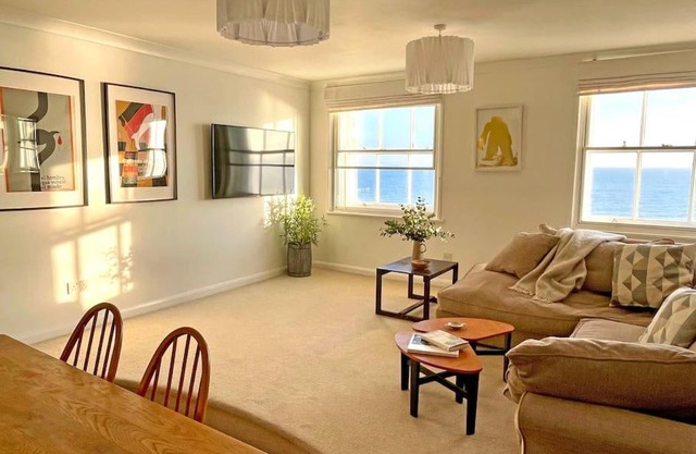 Stunning seafront flat,St Leonards
