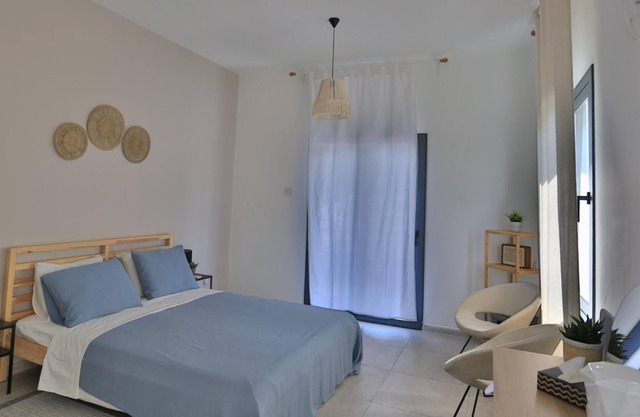Stunning Seaview Haven 3 min to Beach in Lapta