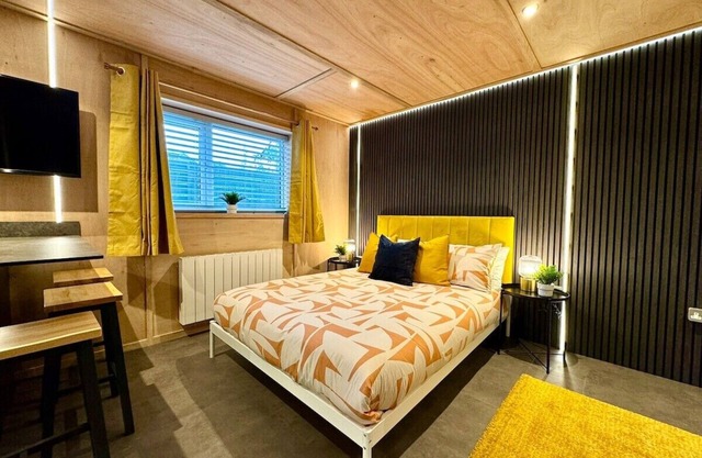 Stunning Secret Studio - Beach Retreat - Sleeps 4