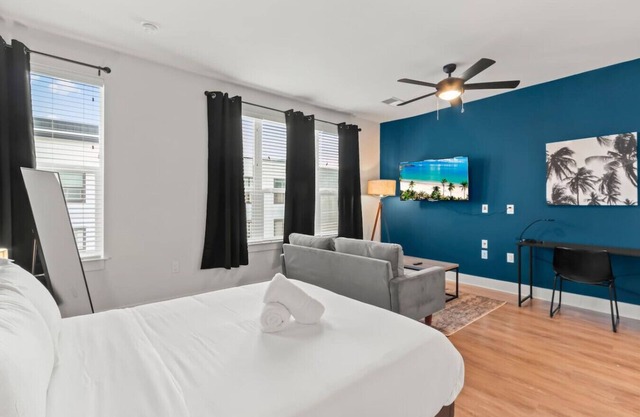 Stunning Studio | Pool & Gym | Raymond James!