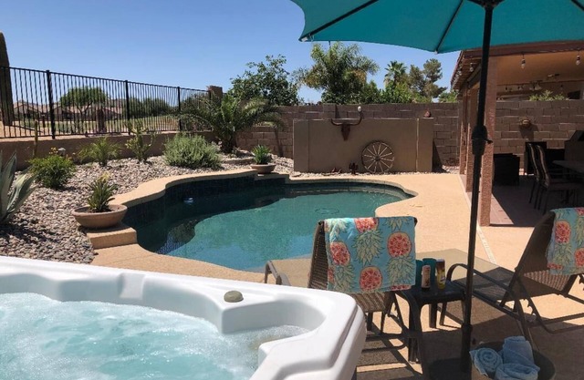 Stunning sunset and Golf course views from the pool deck!
