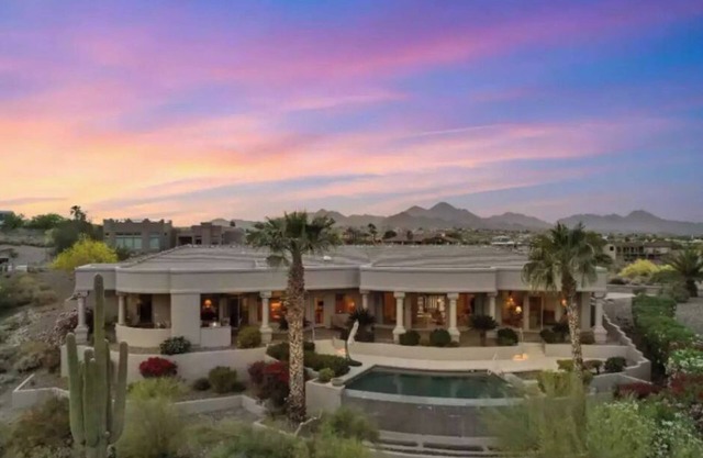 Stunning View l 3BD/4BA l Heated Infinity Pool-Spa