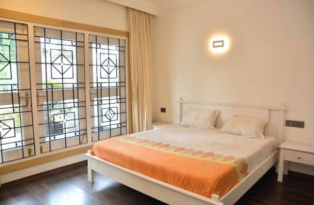 Stunning View & Modern Amenities-H2
