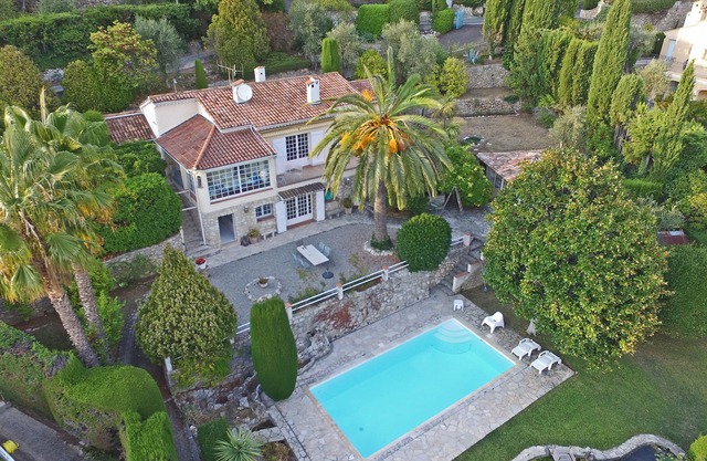 Stunning views, great place, heated pool