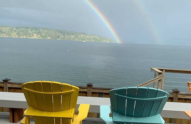 Stunning Views! Sunrise Beach Waterfront Home