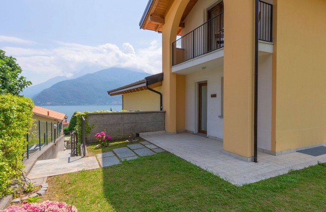 Stunning villa for 5 guests with WIFI, TV and patio
