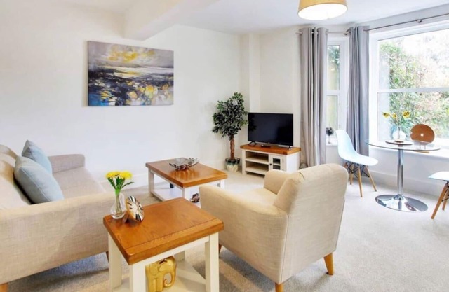 Stylish 1-Bed Apartment - heart of Tunbridge Wells