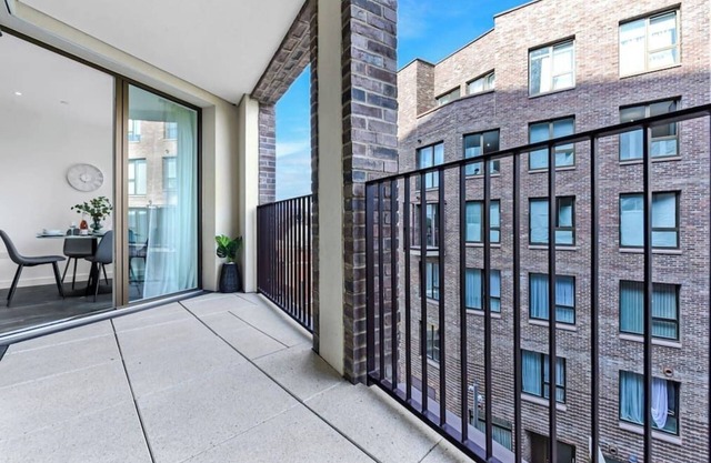 Stylish 2-BD for Trendy Urban Travelers - Sleeps 5