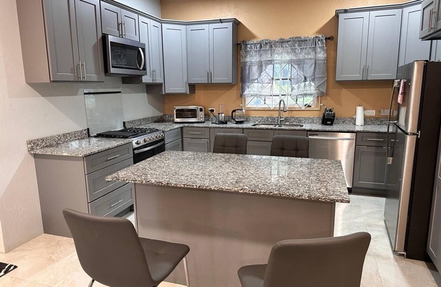 Stylish 2-Bedroom Retreat in Crooked River