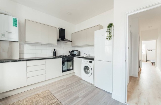 Stylish 2Bed Flat-Ilford, London