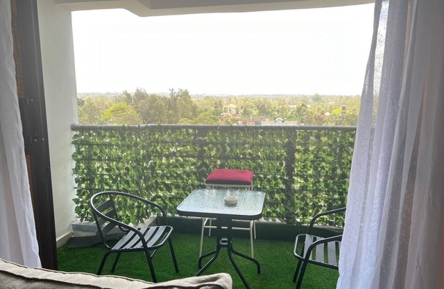 Stylish 2BR all-ensuite apartment in Garden Estate, Nairobi. Book now!