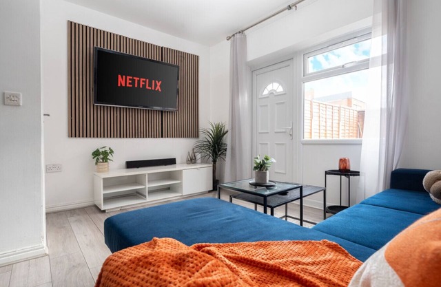 Stylish 4bd Townhouse - City Centre - O2 Apollo