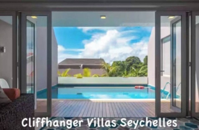 Stylish 4BR Villa w/Pool - CliffHanger Villas