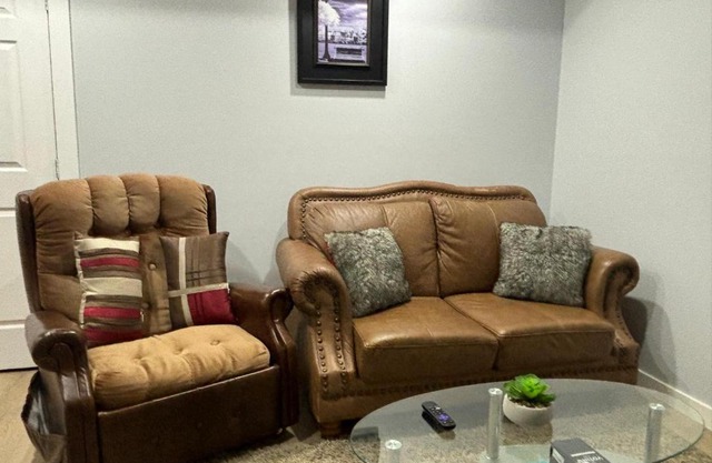 Stylish and Cozy Guest Suite