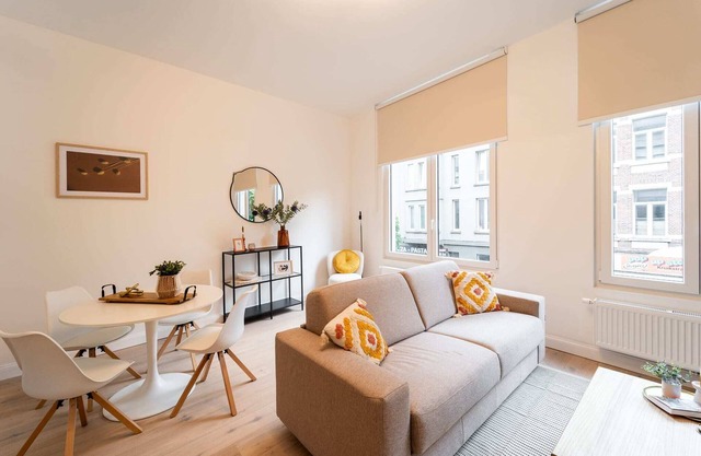 Stylish Antwerp Stay for 4 Guests