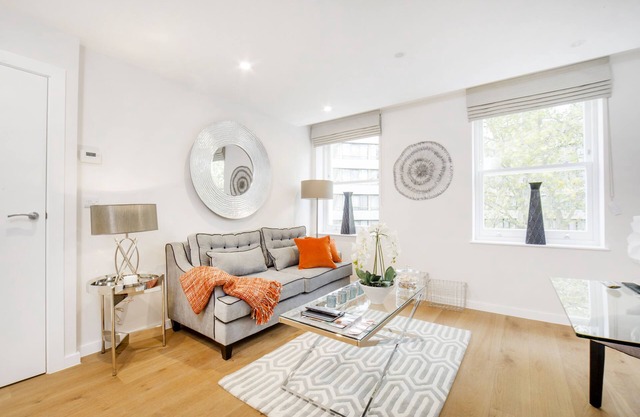 Stylish Boutique One Bedroom in Kensington