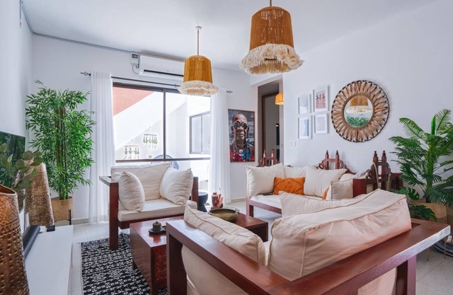 Stylish coastal retreat offers the perfect blend of tranquility and charm.
