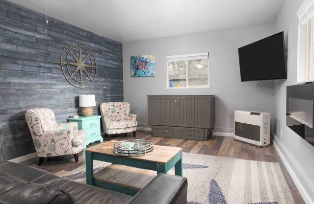 Stylish comfort located just 10 minutes away from Park & River