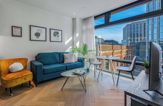 Stylish & Modern 1 Bedroom Apartment in Liverpool Street, London