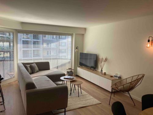 Stylish, modern apartment with two bedrooms, located in the vibrant heart of Ostend T110