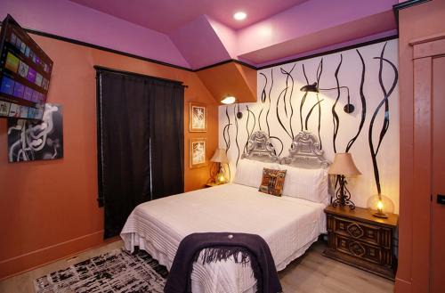 Stylish NEW Home -6 Beds- Near DT & PHX Airport