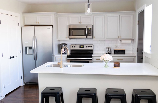 Stylish One Bedroom Unit