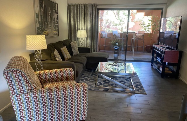 Stylish Remodel in Resort Setting: Absolutely Gorgeous! Perfect Location!
