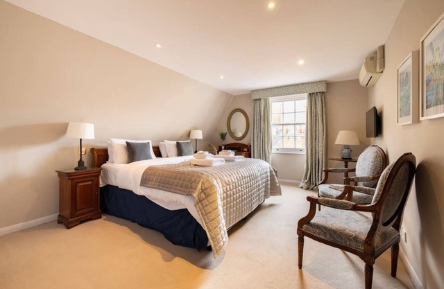 Stylish Room in the Heart of Knightsbridge