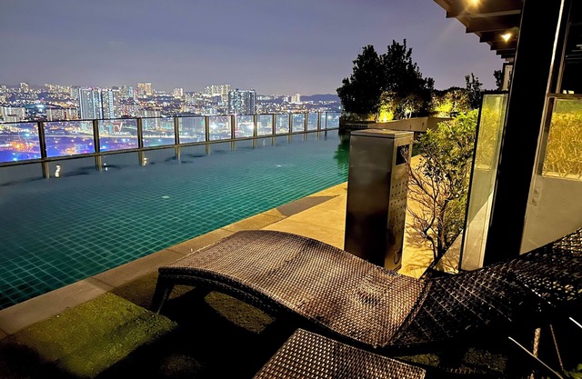 Stylish Urban Oasis