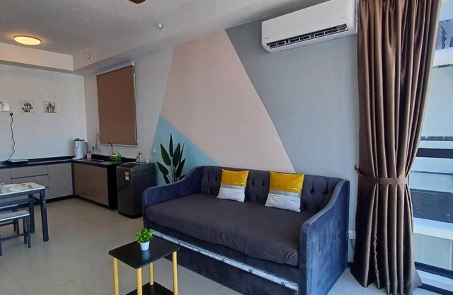 Stylish Urban Suite Penang - with infinite pool