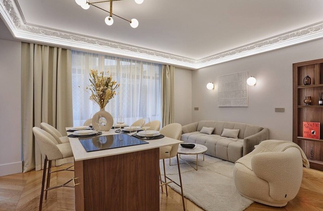 Sublim and new Apartment Matignon St Honoré