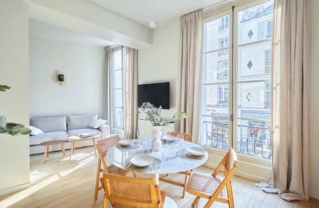 Sublim et new apartment Place des Vosges