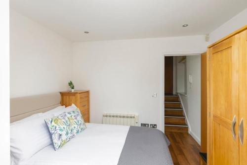 Sublime 3Bed Flat West London, Ladbroke & Notting Hill