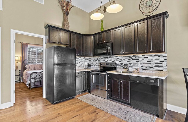 Sugar Berry at Dugan Hollow Retreats nPrivate, charming 1-bedroom Guest House
