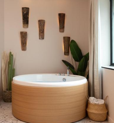 Suite romantique Ibiza, Jacuzzi, Spa