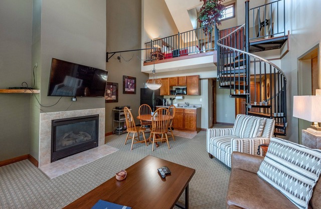 Suites at Silver Tree B203: One Bedroom & Loft Lake View Suite at Lakefront Hote