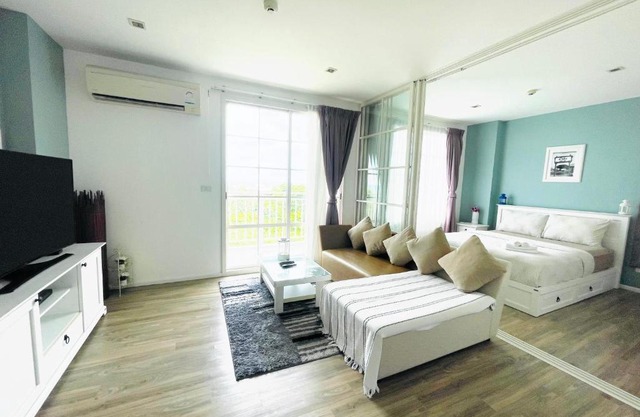 Summer Huahin 619,2 Bedroom condo,Sea View,Near Beach&Cicada,Beautiful Swimming pool