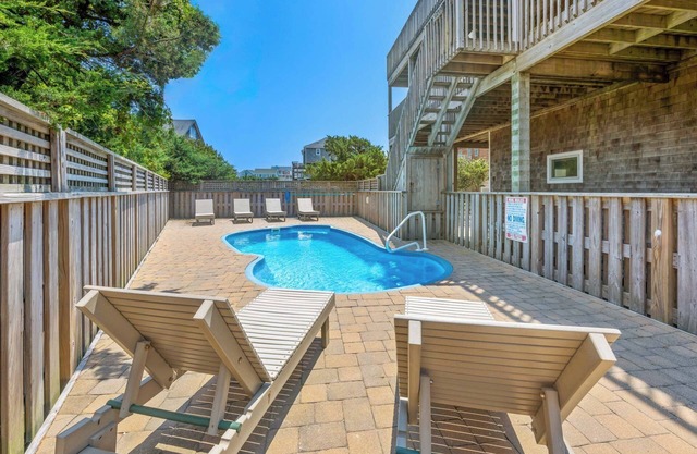 SUMMER SAVINGS-Ocean Views, Private Pool, Hot Tub, Elevator, Boardwalk to Beach