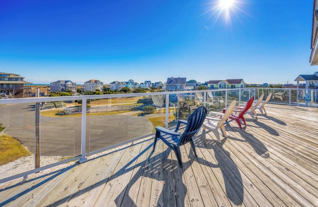 SUMMER SAVINGS - Semi-Oceanfront Home w/Pool, Hot Tub, Tiki Bar, and Game Room