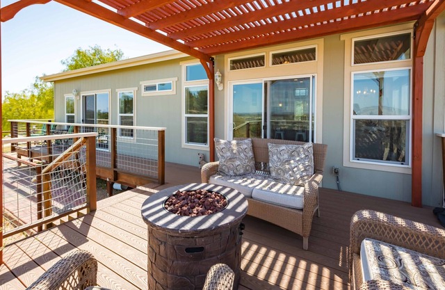 Summer Special! Book 2 nights, get 3rd night at 50%!