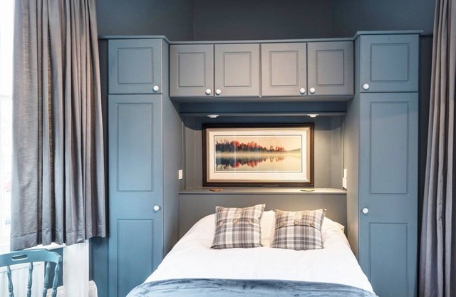 Summerfield Pub & Boutique Rooms