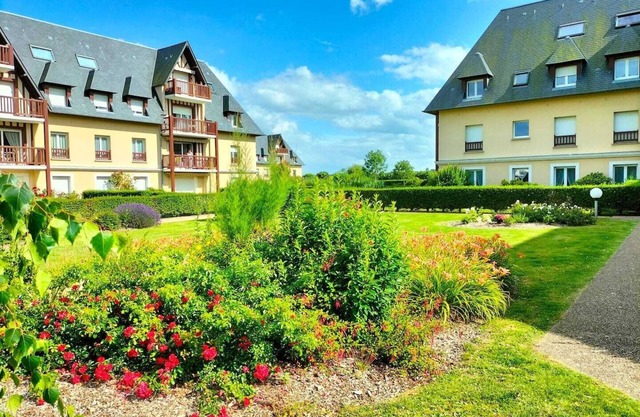 Sumptuous 3-room apartment, close to the beach and Deauville